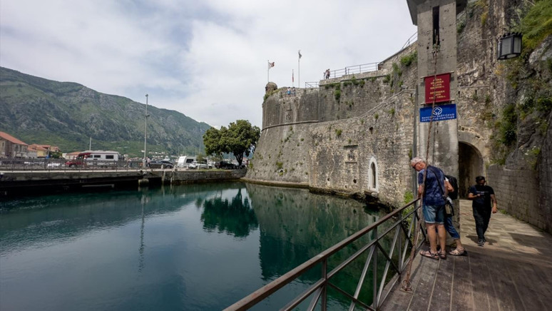 KARADAĞ VİZESİ NASIL ALINIR