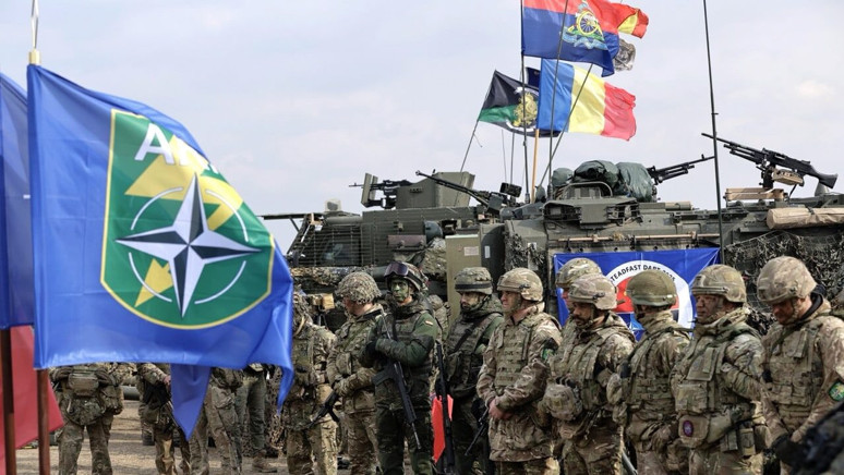 Atlantik'te panik rüzgarları esiyor... ABD, NATO'nun doğu kanadından göç ediyor: Geri çekilme Romanya ile sınırlı değil - Resim : 1