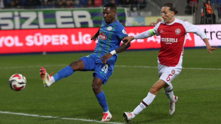 Çaykur Rizespor, 3 puanı tek golle aldı! Karadeniz temsilcisi, Fatih Karagümrük'ü 1-0 yendi - Resim : 2