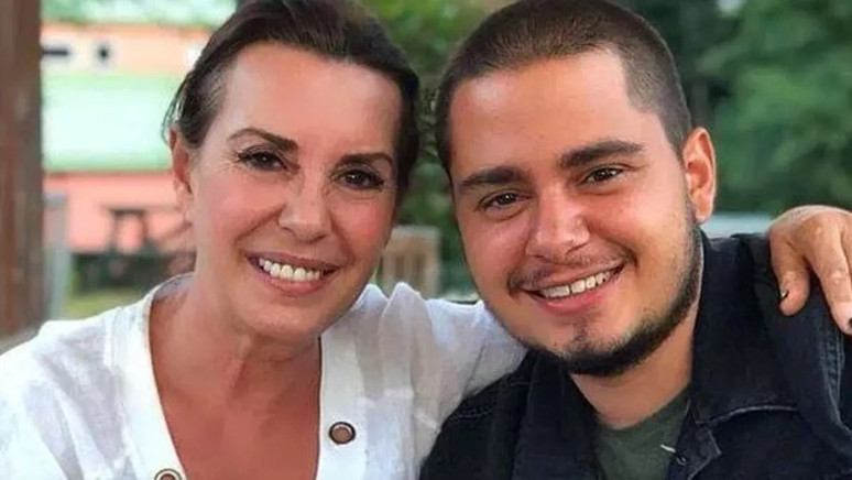 PERİHAN SAVAŞ'IN OĞLU SAVAŞ ZAFER KİMDİR