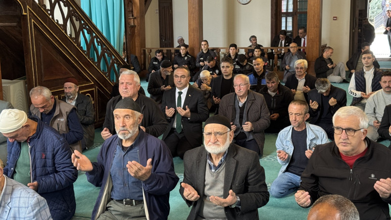 Türk Milleti Ata’sına koştu - Resim : 2