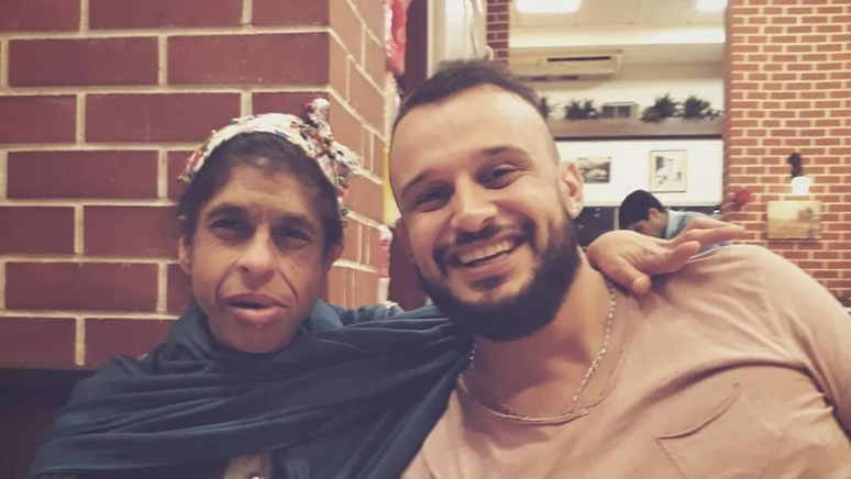 Bornovalı Ayşo kimdir ve kaç yaşında? Ayşo'ya ne oldu? - Resim : 1