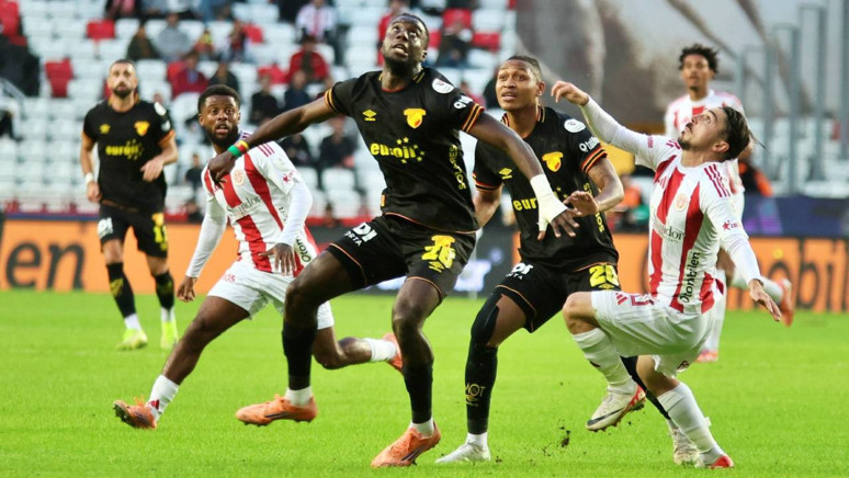 Göztepe, Antalya deplasmanında kazandı! İzmir temsilcisinden 2-1'lik galibiyet - Resim : 2