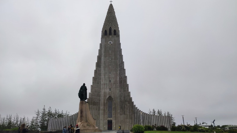 İZLANDA'NIN BAŞKENTİ REYKJAVİK