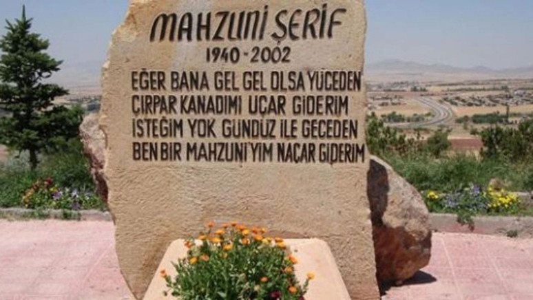 Vatanının ve mazlum halkların sesi Âşık Mahzuni Şerif'i ölümünün 24. yılında türküleriyle selamlıyoruz - Resim : 3