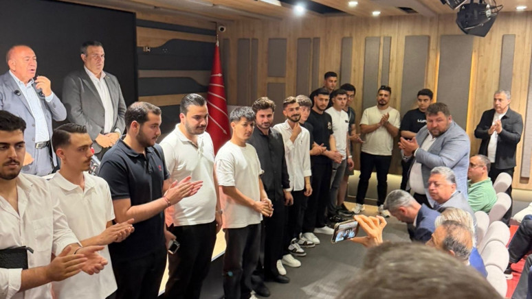 CHP İstanbul’da dikkat çeken katılım trafiği! Gürsel Tekin ‘birlik’ mesajıyla duyurdu - Resim : 1