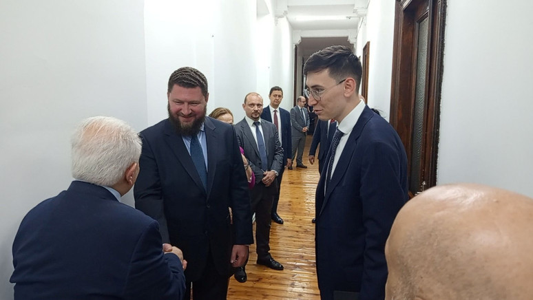 Rusya Başkonsolosu Kalachev'den Doğu Perinçek'e ziyaret - Resim : 1