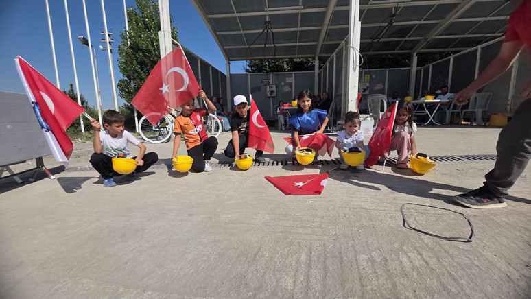 LGS’den bir gün önce barikatta - Resim : 1
