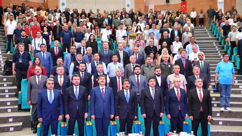 Medyanın kalbi Kırşehir’de attı: 160 gazeteci dijital basının geleceğini tartıştı - Resim : 1