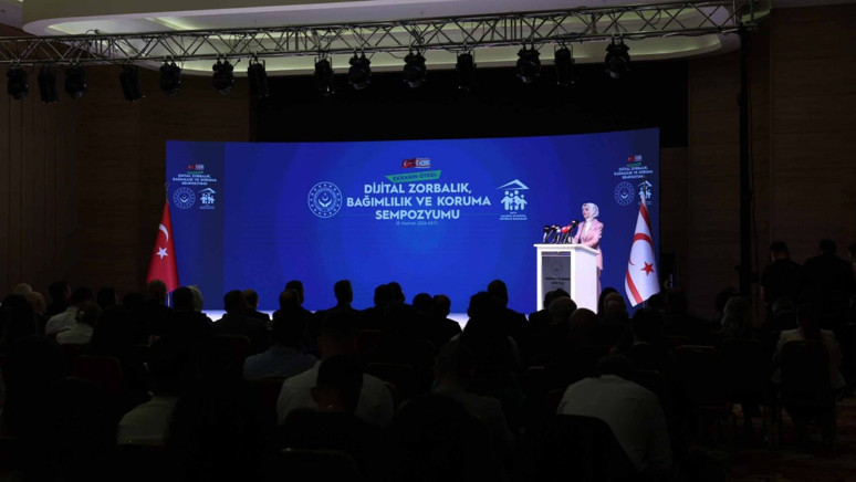 Bakan Göktaş: ‘Çocuklarımızı algoritmaların insafına terk edemeyiz’ - Resim : 1