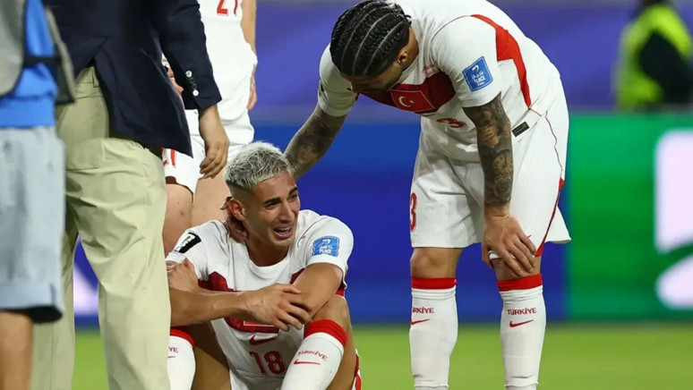 Saha dışı futbolu yuttu - Resim : 2