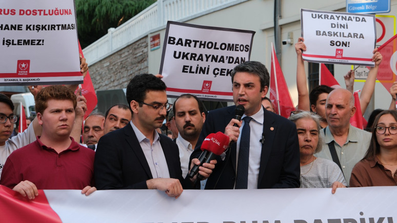 Vatan Partisi Fener Rum Patrikhanesinin Ukrayna bağlantılı ilişkilerini açıkladı! 'Amaç Türkiye'yi tehditlere karşı yalnız bırakmak' - Resim : 1