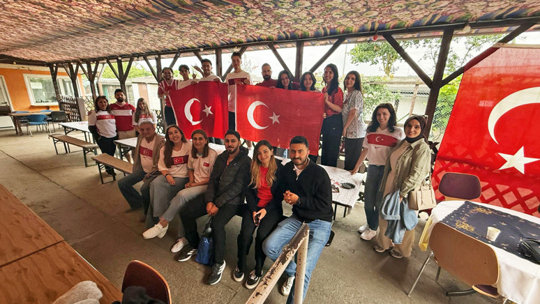 Türk gençleri Millî Takım İçin Kültür-Treff’te Buluştu - Resim : 1