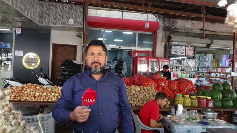 ANTAKYA ESNAFI YOLUNU GÖZLÜYOR: Kışın çamur, yazın toz çekiyoruz - Resim : 1