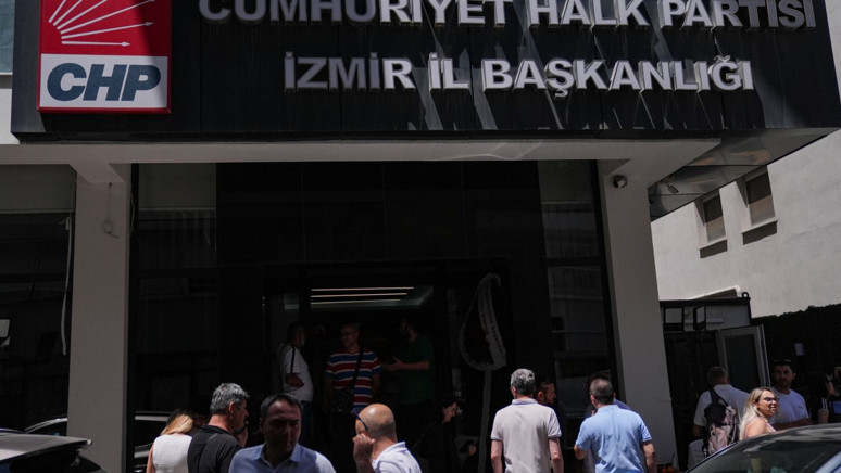 Utku Gümrükçü: ‘Örgütün gerçek sahiplerinin iradesiyle CHP’yi teslim aldık’ - Resim : 1