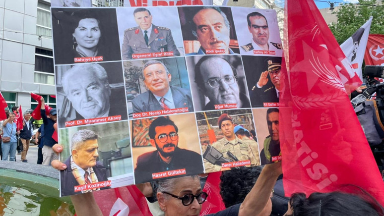Ankara’da ‘NATO Zirvesi’ne Hayır’ yürüyüşü! 'İdam fermanı bizden olsun' - Resim : 8