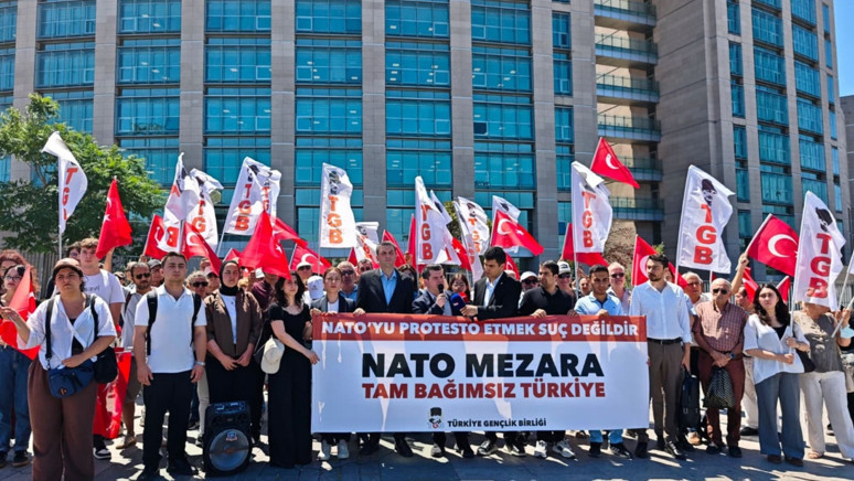 TGB, Çağlayan Adliyesi önünden seslendi: NATO’yu çiçeklerle mi karşılayacaktık? - Resim : 1
