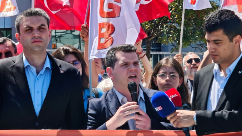 TGB, Çağlayan Adliyesi önünden seslendi: NATO’yu çiçeklerle mi karşılayacaktık? - Resim : 2