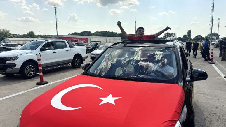 Sıla yolu hareketlendi: Gurbetçiler Türkiye yolunda - Resim : 3