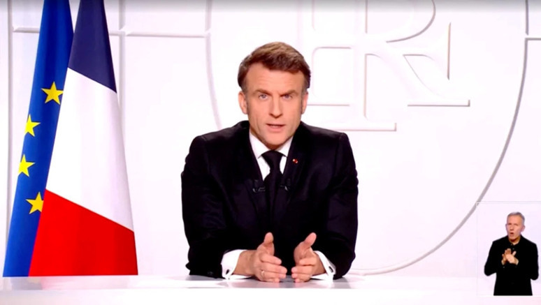Zaharova'dan 'masalcı' Macron'a yanıt: 'Minsk anlaşmasına kimin uymadığını Hollande'ye sor'... - Resim : 1