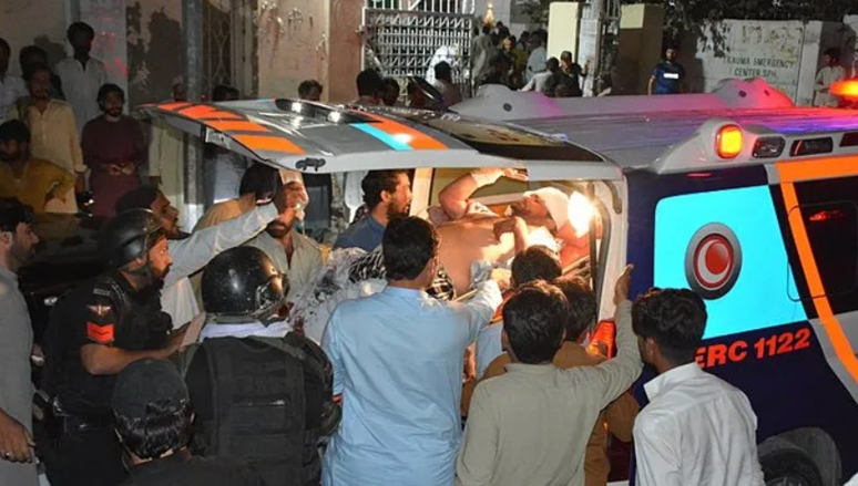 Pakistan'da anma töreni faciaya dönüştü - Resim : 1