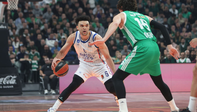 Anadolu Efes, Panathinaikos'a kaybetti - Resim : 1