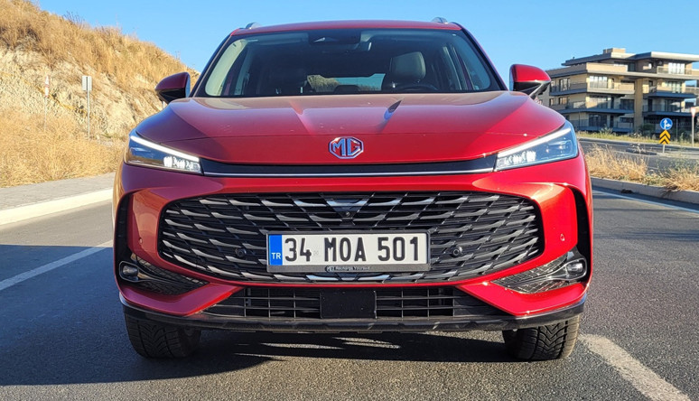 Konforun peşinde bir SUV: MG HS 1.5 Turbo benzinli sürüş izlenimi 2025 - Resim : 1