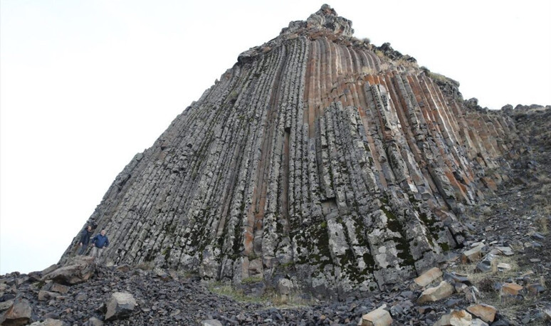 Muş'un Varto ilçesinde bulunuyor! Milyonlarca yıl önce oluşan doğa harikası - Resim : 1