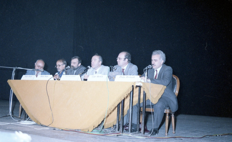 Yalçın Küçük, 87 yaşında hayatını kaybetti - Resim : 2