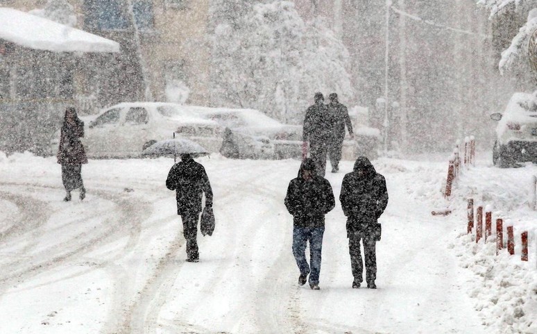 Meteoroloji uyardı! 'Henüz bitmedi, bir kez daha vuracak'