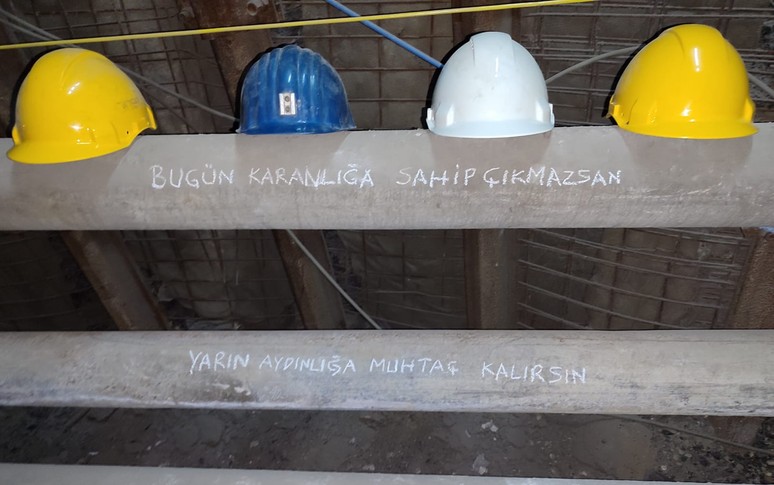 İhale süreci yarın başlıyor: Çayırhan işçileri kendini madene kapattı... ‘Öleceğiz vazgeçmeyeceğiz, varlık satışına hayır!’ - Resim : 2