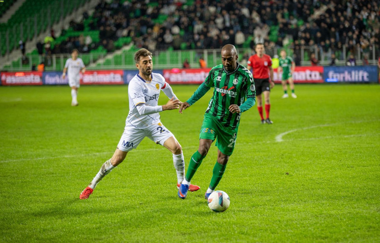 Sakaryaspor ile Ankaragücü puanları paylaştı - Resim : 1