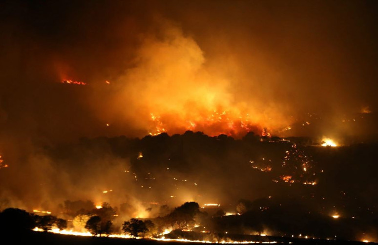 Orman yangınları 4 ili sardı: Köyler tahliye ediliyor - Resim : 3
