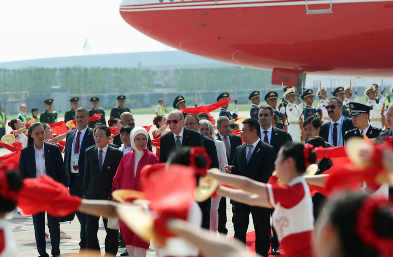 Cumhurbaşkanı Erdoğan ŞİÖ zirvesi için Çin'de: Devlet Başkanı Xi Jinping ile bir araya geldi - Resim : 2