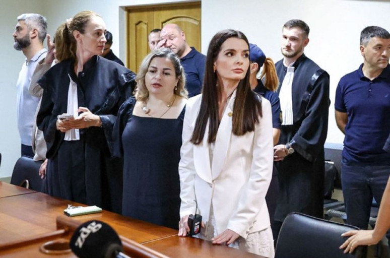 Avrasya'da dönemeç: Moldova seçimi! AB yanlısı cumhurbaşkanının iktidarı sallanıyor - Resim : 1