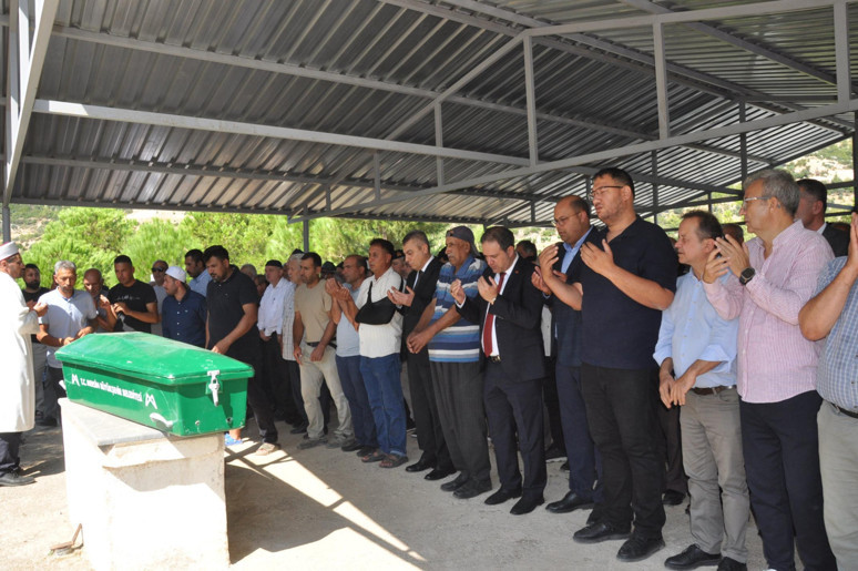 Fırsatçı Rum vakıf kazayı kaçırmadı - Resim : 4