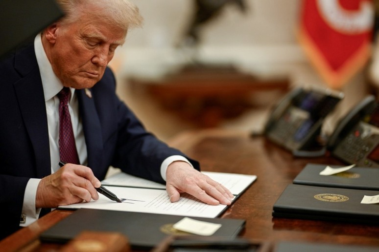 Federal yargıç, Trump'ın 'istifa teklifini' dondurma kararını uzattı - Resim : 2