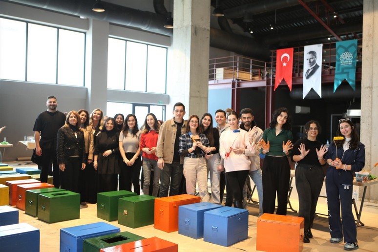 Bursa’da seçim sandıkları bu kez kediler için kuruldu! - Resim : 2