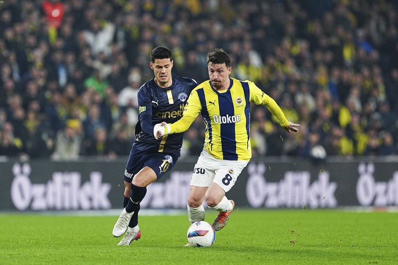 Fenerbahçe, Kasımpaşa karşısında hata yapmadı! Sarı-lacivertlilerden 3-1'lik galibiyet - Resim : 4