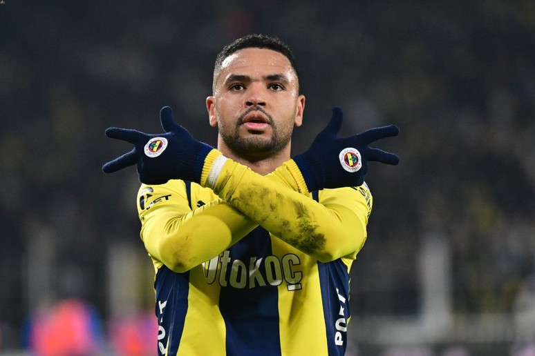 Fenerbahçe, Kasımpaşa karşısında hata yapmadı! Sarı-lacivertlilerden 3-1'lik galibiyet - Resim : 3