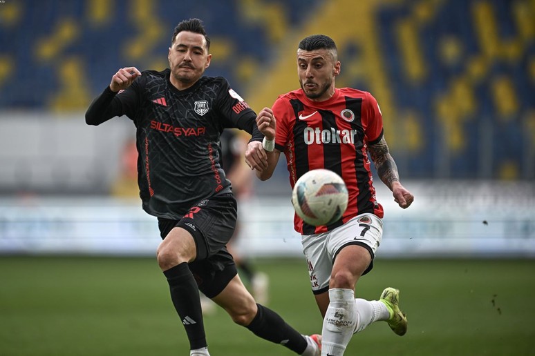Gençlerbirliği, Pendikspor'u 3-0 mağlup etti - Resim : 1