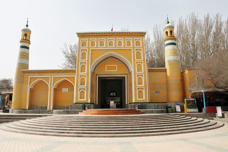 Iydgâh Camiî İmamı Cuma: Hükûmet camilerimizi koruma altına aldı - Resim : 1