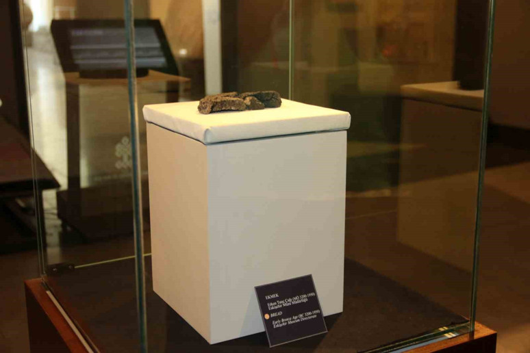 TAM 5 BİN YILLIK EKMEK