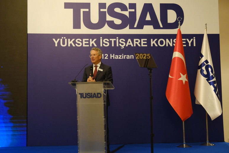 TÜSİAD Başkanı Turan: Sanayisiz büyüme düşünülemez - Resim : 1