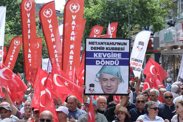 Vatan Partisi'nden 'İsrail'e geçit yok' mitingi! Perinçek'ten Erdoğan'a: Madem başkomutansınız, Kürecik'e el koyun - Resim : 6