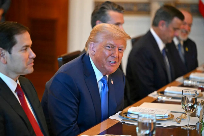 Bir gün öyle bir gün böyle: Kiev'e silah yardımını Pentagon durdurdu Trump yeniden başlatıyor - Resim : 1