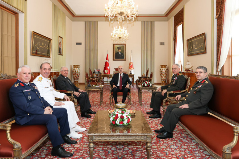 Ankara'da kritik zirve: Bakan Güler ve TSK komuta kademesi Kurtulmuş'la görüştü! - Resim : 1