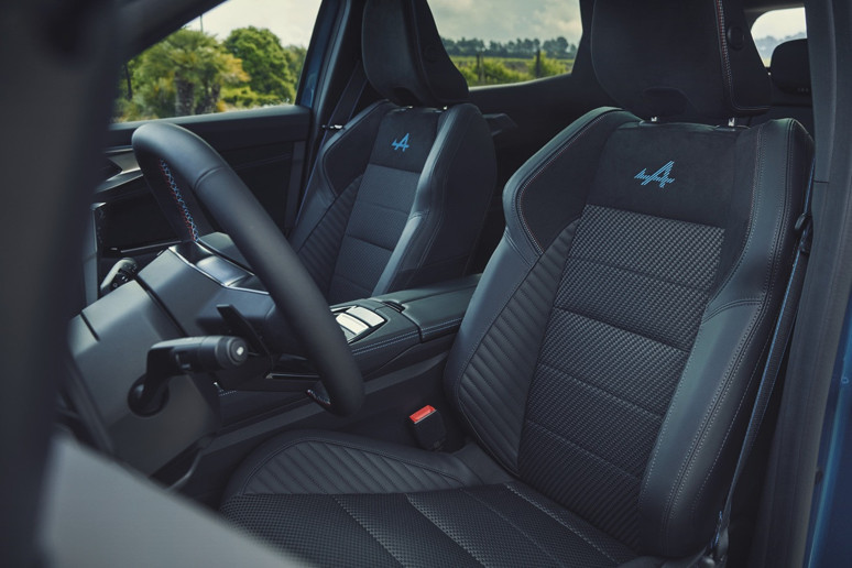 Güçlü tasarım, akıllı teknoloji ve tam hibrit deneyim sunan Yeni Renault Austral Türkiye’de satışa sunuldu 2025 - Resim : 2