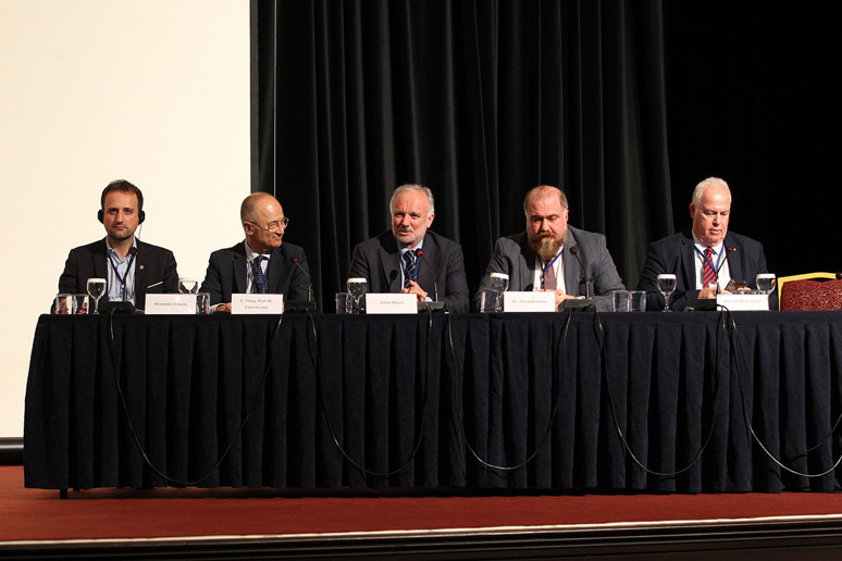 Rus siyaset bilimci Dugin: KKTC ve Kırım tanınmalıdır - Resim : 1