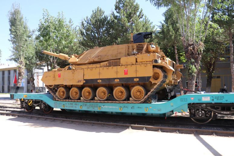 Tanklar ilk kez yerli üretim vagonlarla sevk edilecek - Resim : 1